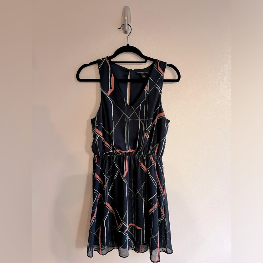 Navy, Pink, & White BANANA REPUBLIC Dress - Size Small (2)